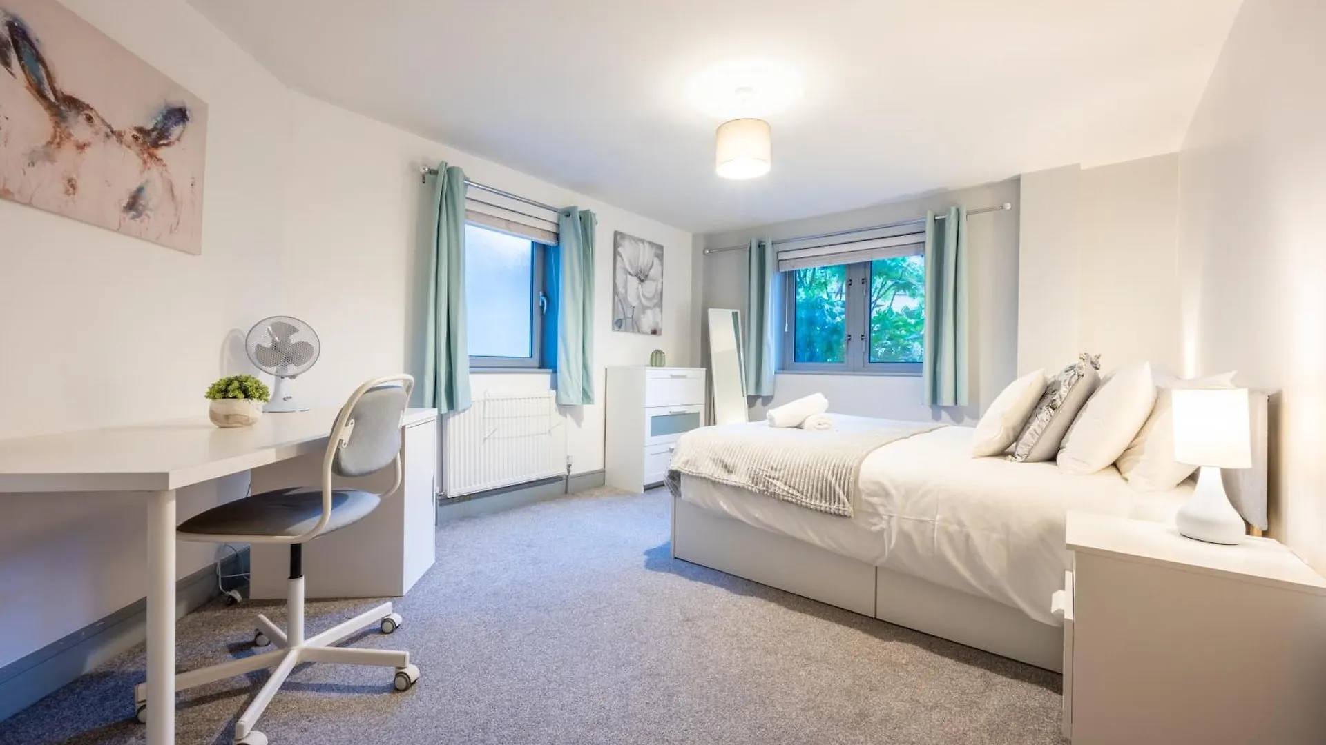Apartment Millennium View - Central Location - Stadium Views - Parking Cardiff